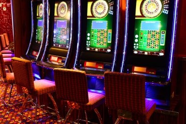 Jewels of Prosperity slot game interface showing five-reel grid and symbol combinations